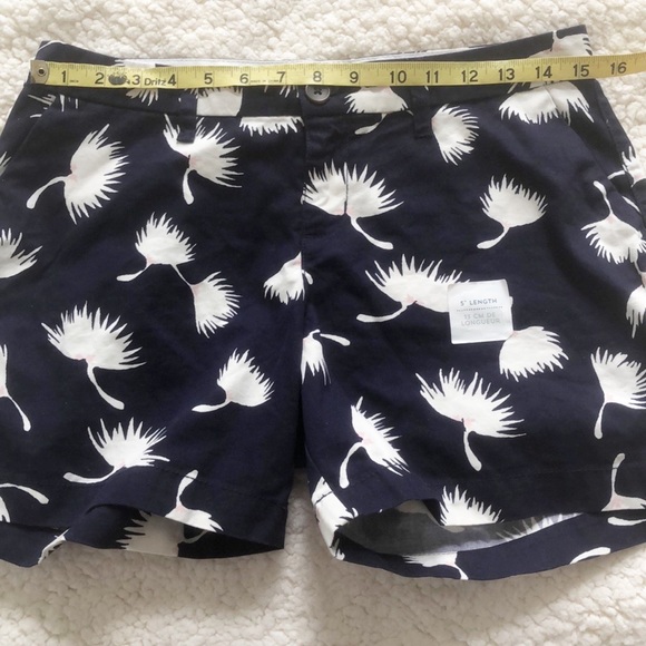 Old Navy Tropical Palm Leaf Shorts Sz 2 - Picture 7 of 11